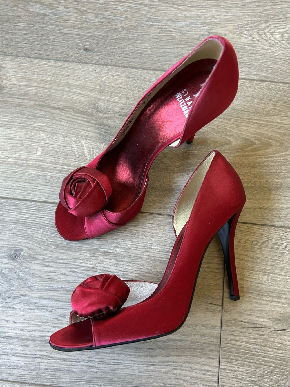 Stuart Weitzman Red / Burgundy Pomposo Satin Rose Heels Pumps Size 9.5